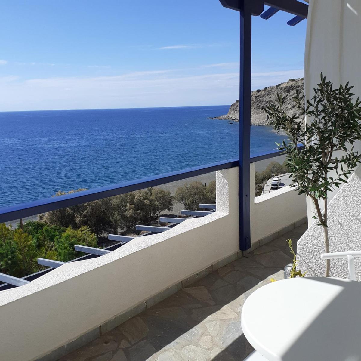 Endless Blue * Myrtos